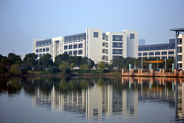 二号公共教学楼（32幢楼1111）.jpg