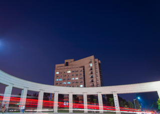 夜色师院